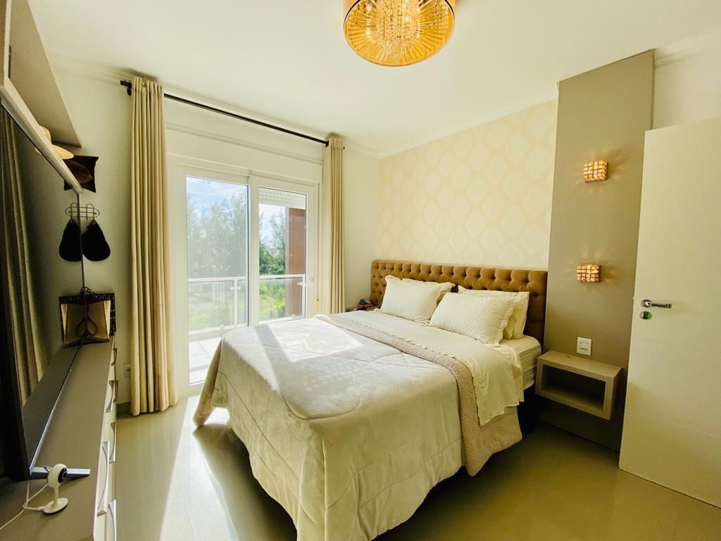 Imagem Sobrado com 3 Quartos à Venda, 360 m²em Atlântida Sul - Osório Imagem Sobrado com 3 Quartos à Venda, 360 m²em Atlântida Sul - Osório