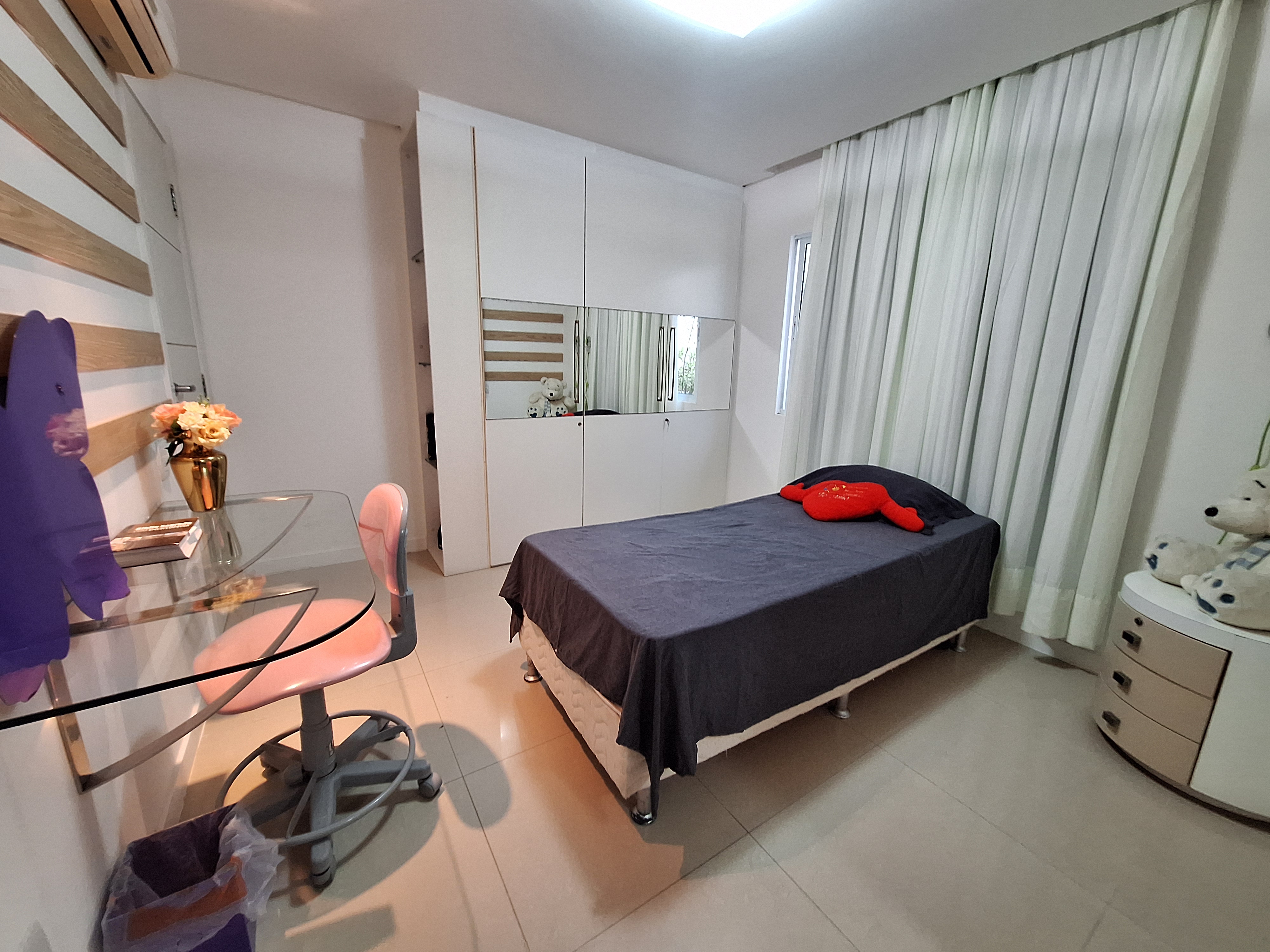 Imagem Casa de Condomínio com 4 Quartos à Venda, 242 m²em De Lourdes - Fortaleza