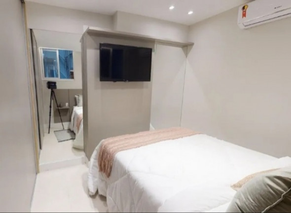 Imagem Apartamento com 2 Quartos à Venda, 52 m² em Copacabana - Rio de Janeiro