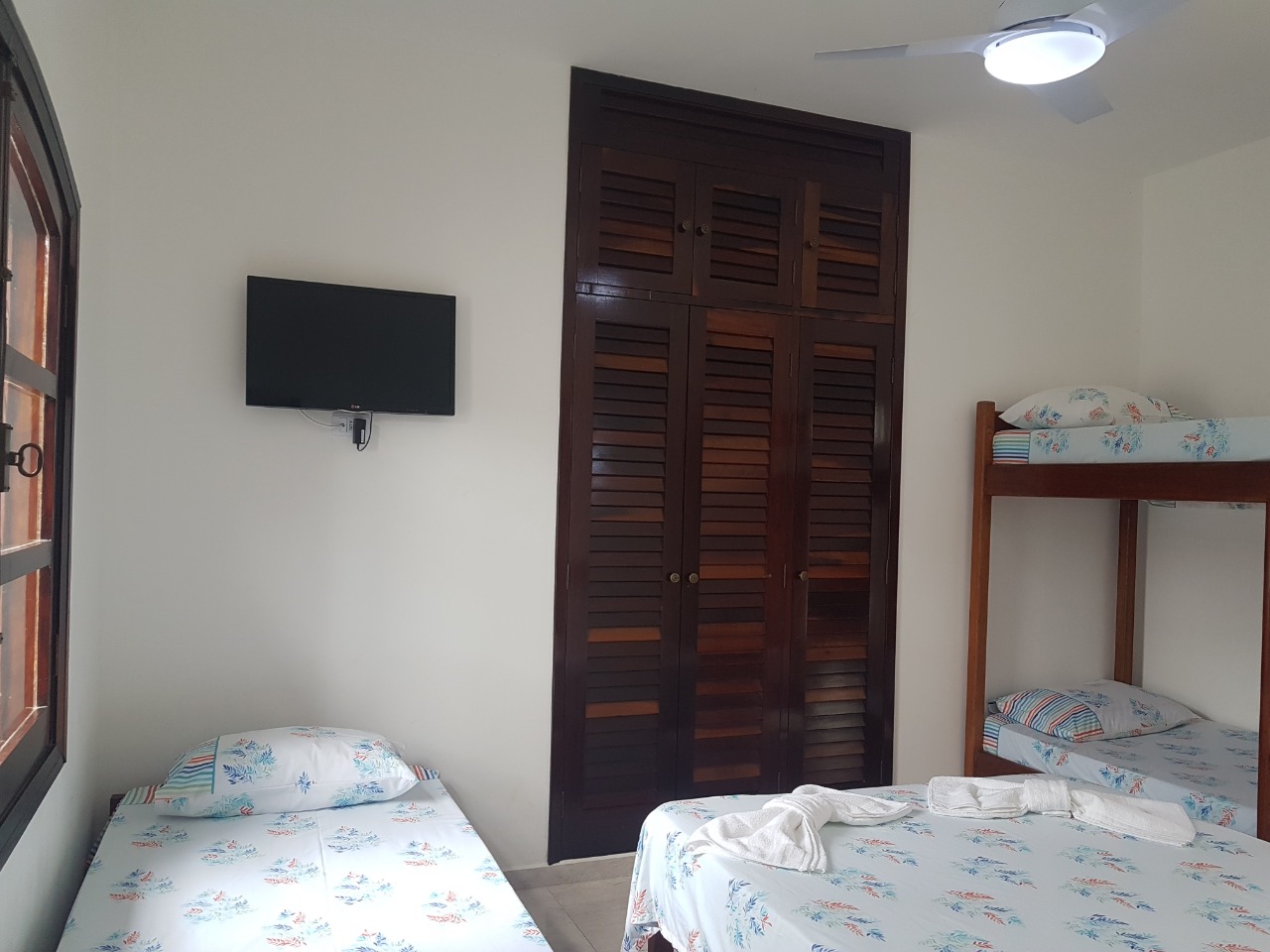Imagem Casa com 4 Quartos para Alugar ou Temporada, 350 m²em Perequê Açu - Ubatuba Imagem Casa com 4 Quartos para Alugar ou Temporada, 350 m²em Perequê Açu - Ubatuba