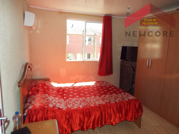 Imagem Casa de Condomínio com 2 Quartos à Venda, 54 m² em Fragata - Pelotas