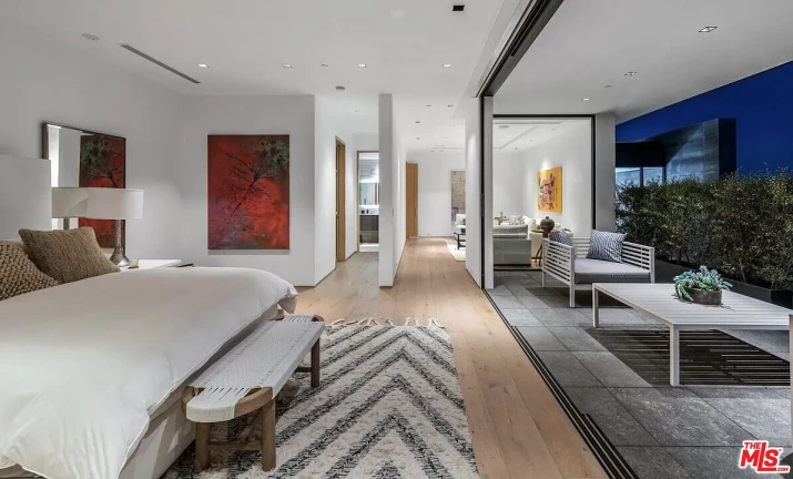 Imagem Casa de Condomínio com 6 Quartos à Venda, 933 m²em Alphaville Residencial Um - Barueri Imagem Casa de Condomínio com 6 Quartos à Venda, 933 m²em Alphaville Residencial Um - Barueri