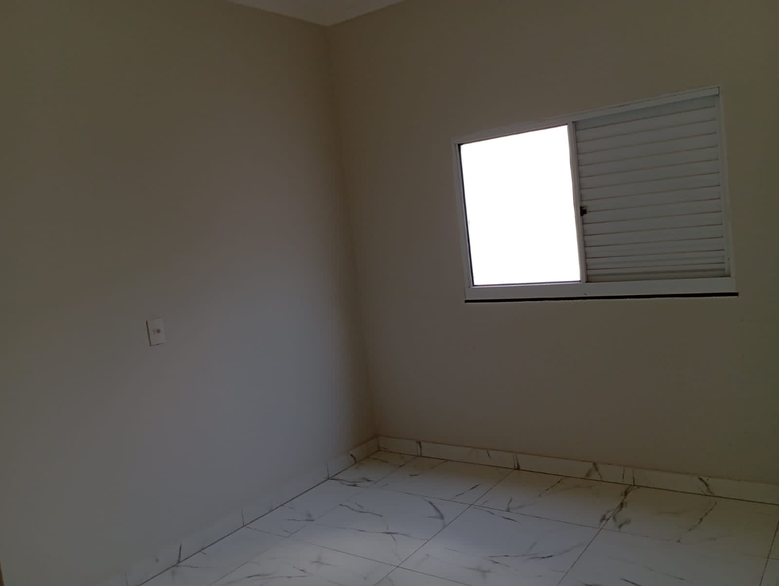 Imagem Casa com 2 Quartos à Venda, 65 m²em São Jorge - Uberlândia Imagem Casa com 2 Quartos à Venda, 65 m²em São Jorge - Uberlândia