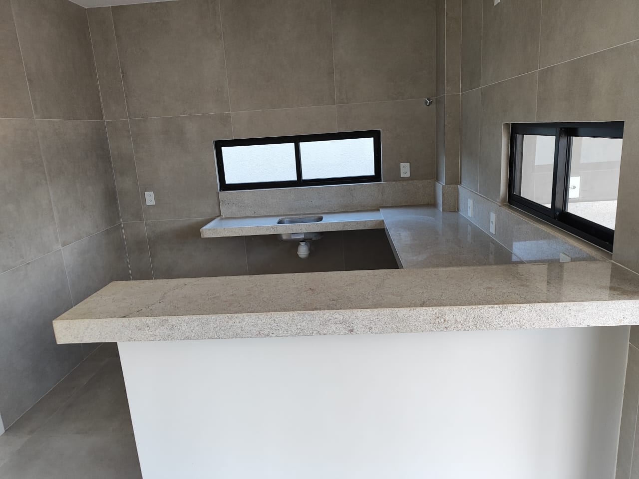 Imagem Casa com 4 Quartos à Venda, 214 m²em Massagueira - Marechal Deodoro
