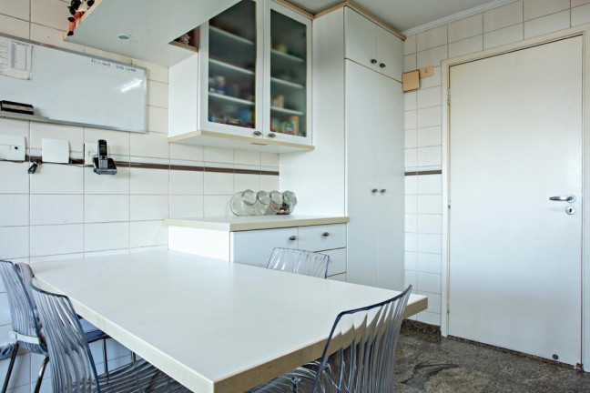 Imagem Apartamento com 4 Quartos à Venda, 247 m² em Moema - São Paulo
