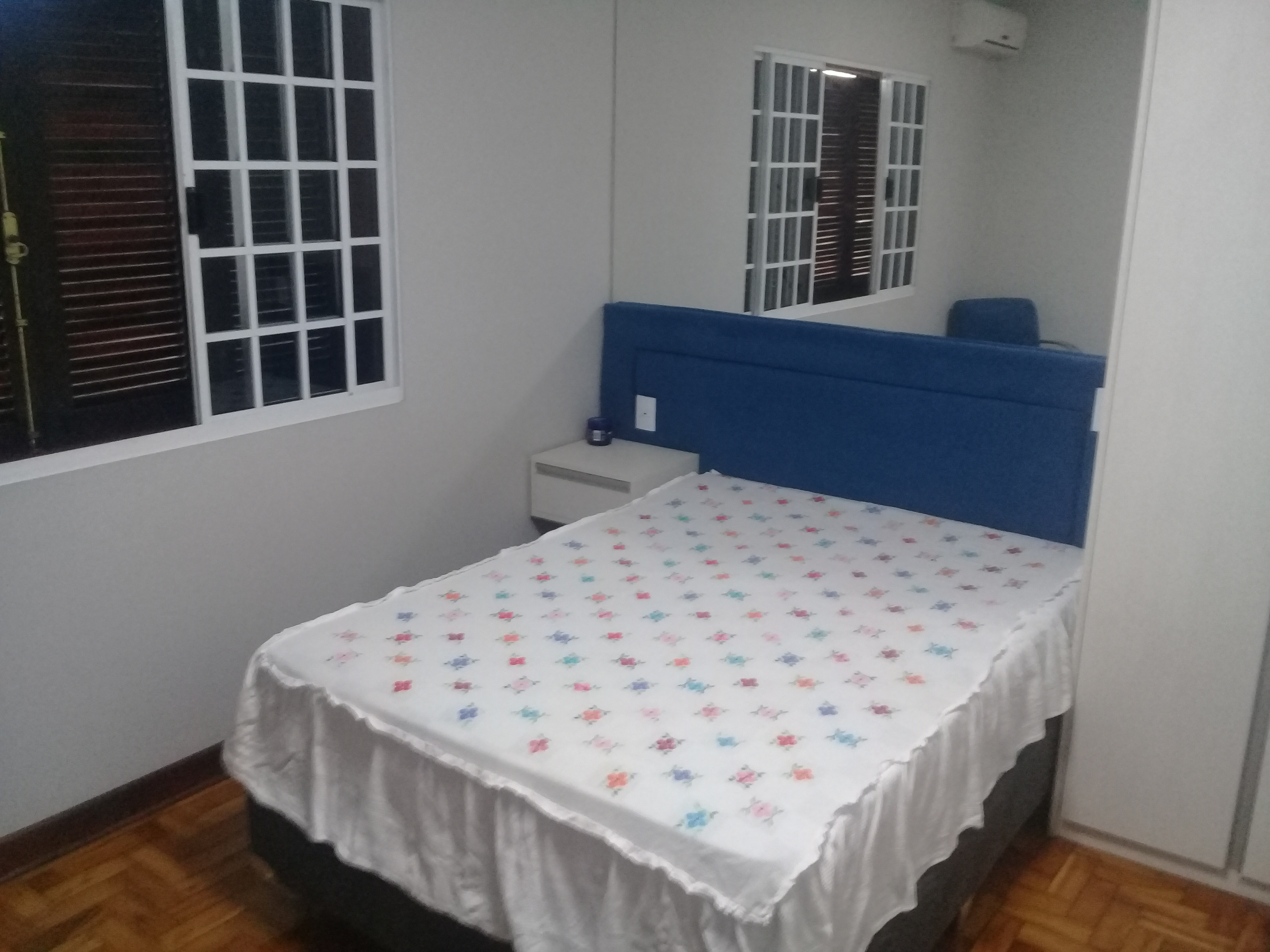 Imagem Sobrado com 3 Quartos à Venda, 200 m²em Jardim Cristiane - Santo André