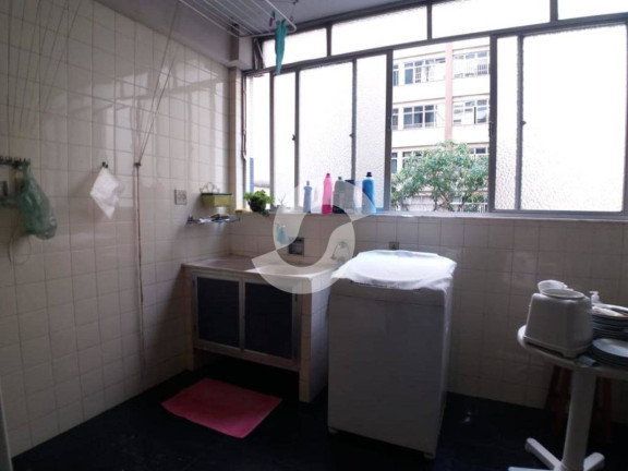Imagem Apartamento com 4 Quartos à Venda, 222 m² em Icaraí - Niterói