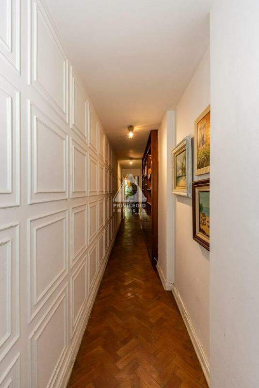 Imagem Apartamento com 3 Quartos à Venda, 195 m²em Copacabana - Rio de Janeiro