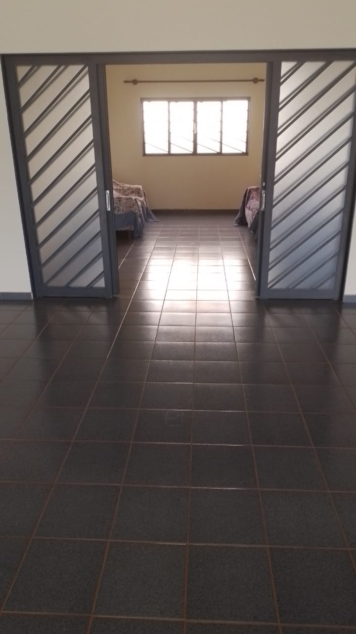 Imagem Imóvel com 4 Quartos à Venda, 370 m²em Cond. Riviera - Guaraci Imagem Imóvel com 4 Quartos à Venda, 370 m²em Cond. Riviera - Guaraci