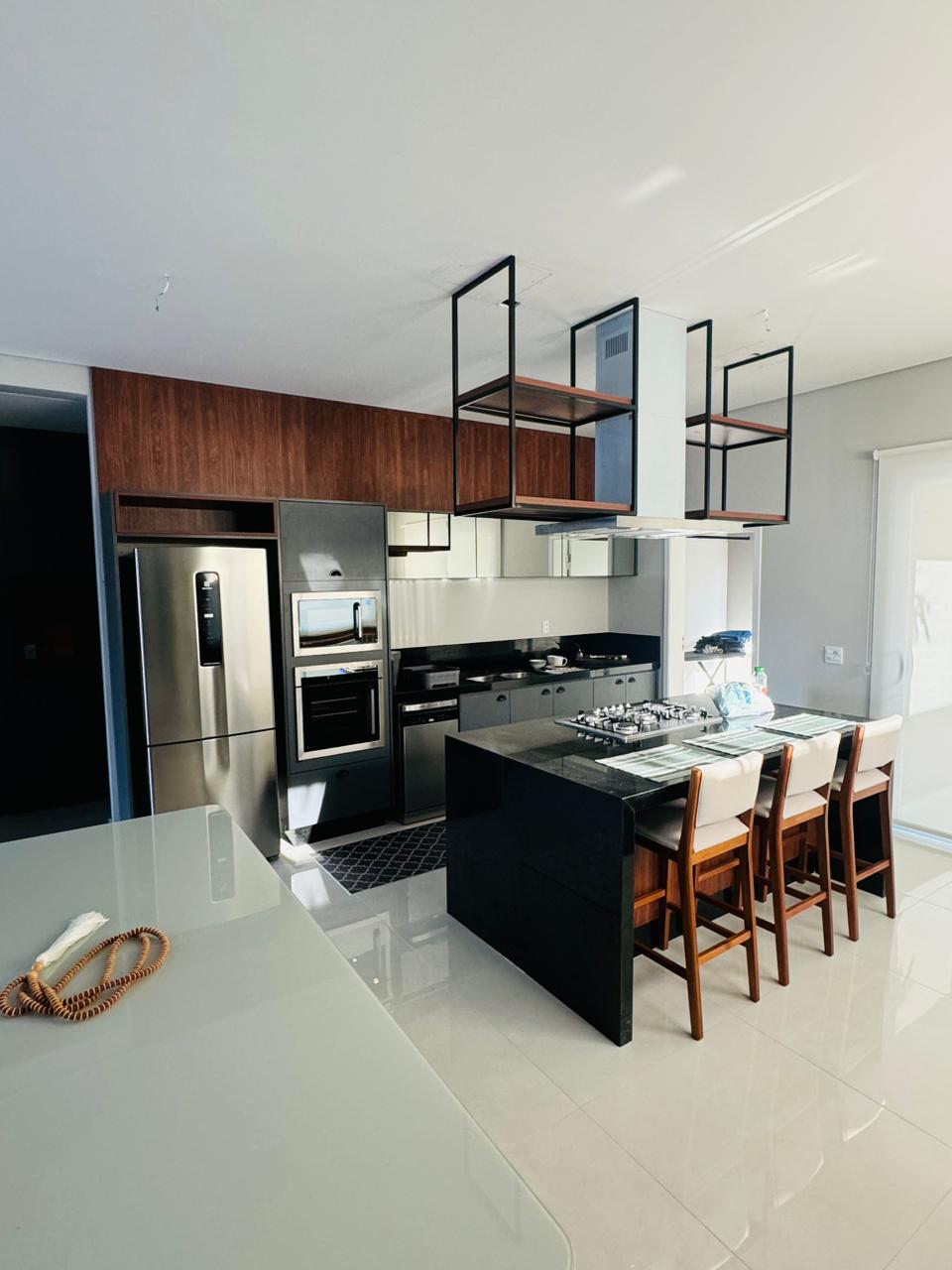 Imagem Casa de Condomínio com 3 Quartos à Venda, 240 m²em Medeiros - Jundiaí