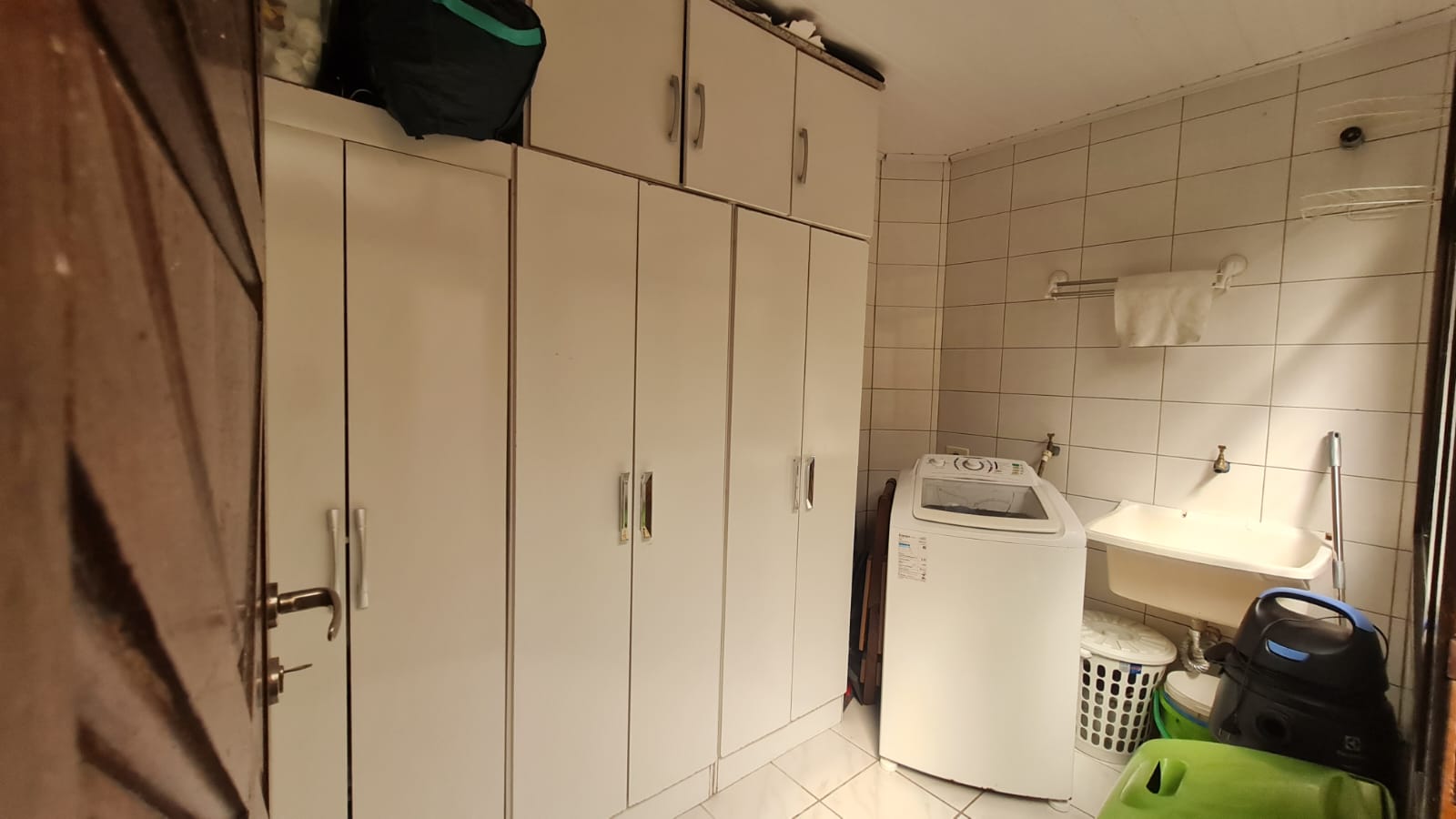 Imagem Sobrado com 4 Quartos à Venda, 160 m² em Boa Vista - Curitiba Imagem Sobrado com 4 Quartos à Venda, 160 m² em Boa Vista - Curitiba