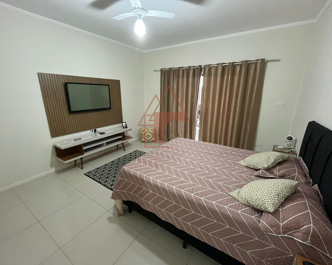 Imagem Sobrado com 3 Quartos à Venda, 155 m²em Vila Ponte Nova - Cubatão