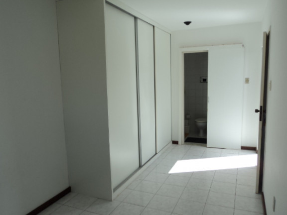 Imagem Casa de Condomínio com 4 Quartos à Venda, 176 m² em Stella Maris - Salvador