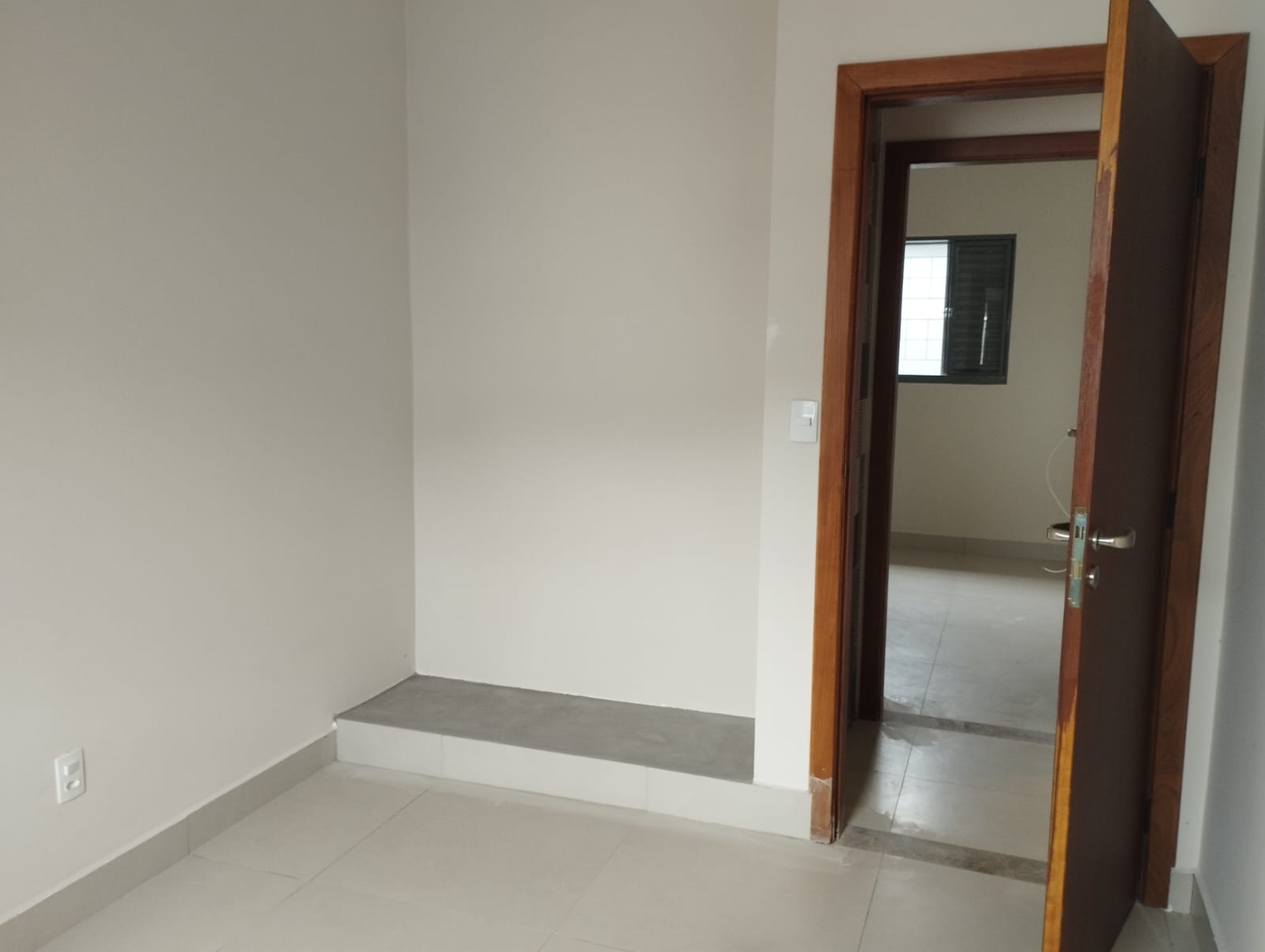 Imagem Casa com 2 Quartos para Alugar, 50 m² em Centro - Rio das Pedras Imagem Casa com 2 Quartos para Alugar, 50 m² em Centro - Rio das Pedras