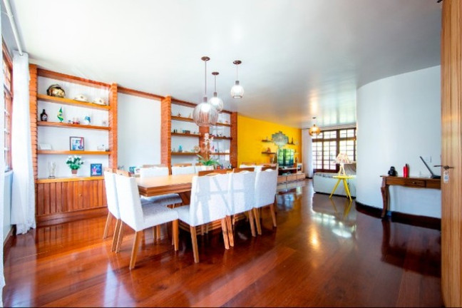 Imagem Casa de Condomínio com 4 Quartos à Venda, 150 m² em Alto - Teresópolis