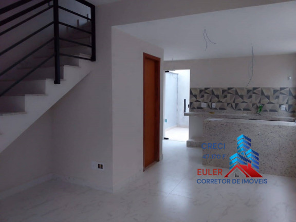 Imagem Sobrado com 2 Quartos à Venda, 75 m² em Londrina (São Benedito) - Santa Luzia