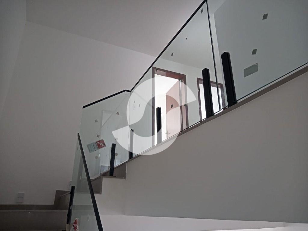 Imagem Casa com 4 Quartos à Venda, 209 m² em Itaipu - Niterói Imagem Casa com 4 Quartos à Venda, 209 m² em Itaipu - Niterói
