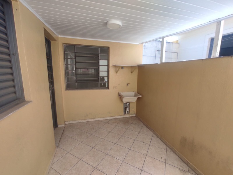 Imagem Casa com 2 Quartos para Alugar, 180 m²em Chácara Inglesa - São Paulo