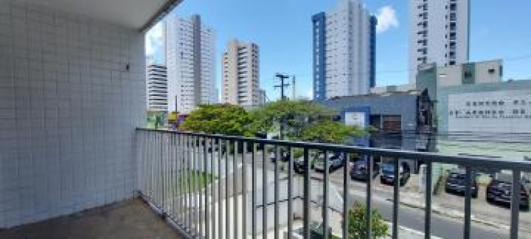 Apartamento com 2 Quartos à Venda, 55 m² em Cordeiro - Recife