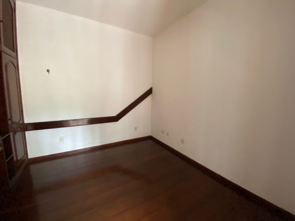 Imagem Casa com 4 Quartos à Venda, 240 m² em Umarizal - Belém Imagem Casa com 4 Quartos à Venda, 240 m² em Umarizal - Belém