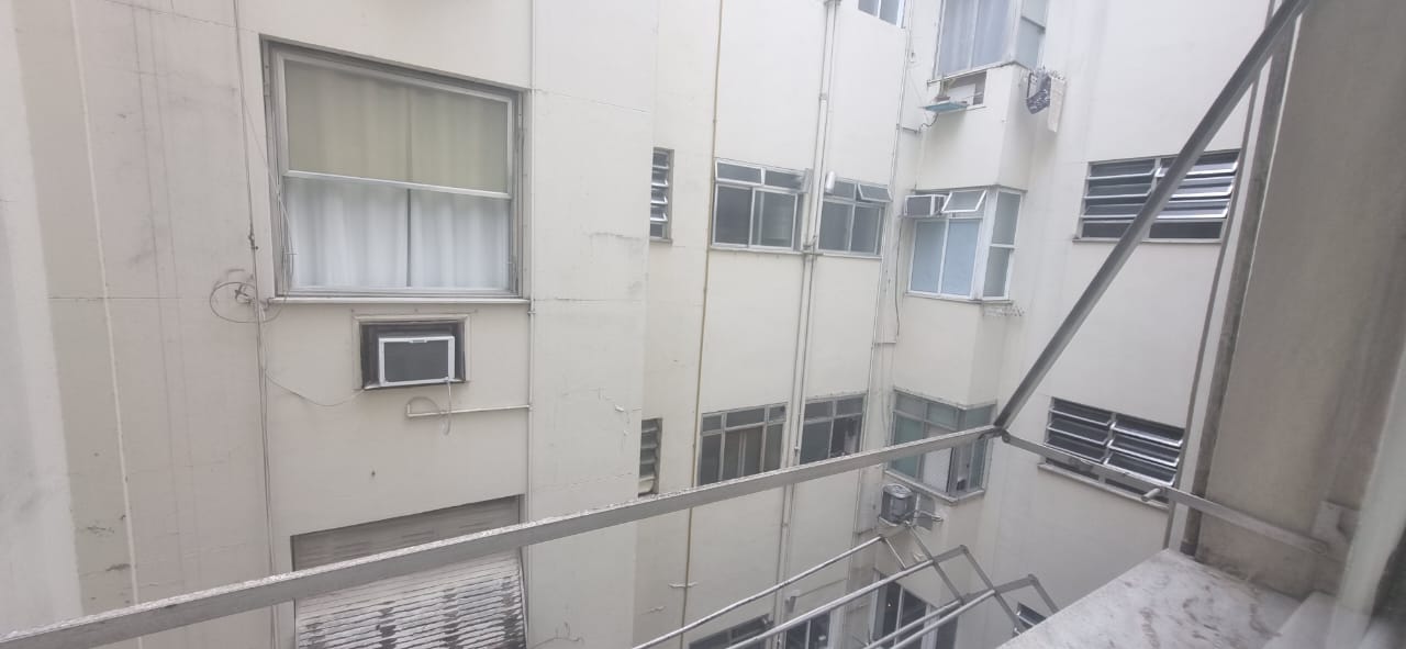 Imagem Kitnet à Venda, 32 m²em Copacabana - Rio de Janeiro