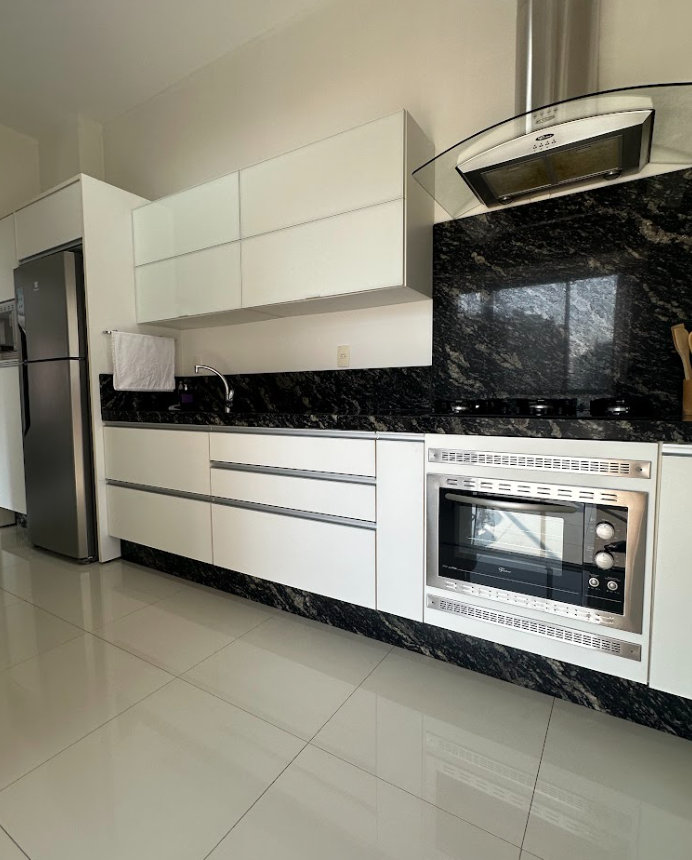Imagem Apartamento com 4 Quartos à Venda, 237 m²em Meia Praia - Itapema Imagem Apartamento com 4 Quartos à Venda, 237 m²em Meia Praia - Itapema