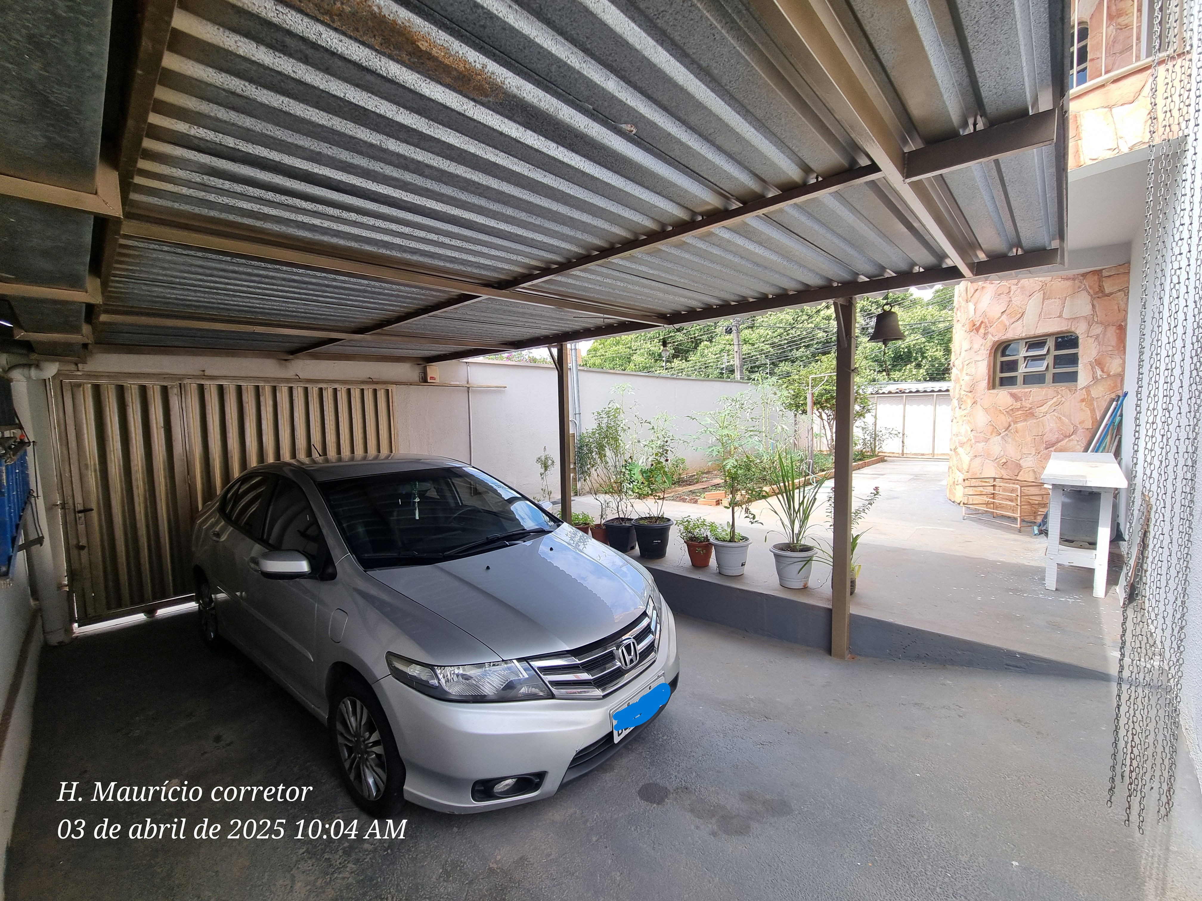 Imagem Sobrado com 4 Quartos à Venda, 250 m² em Setor Jaó - Goiânia Imagem Sobrado com 4 Quartos à Venda, 250 m² em Setor Jaó - Goiânia