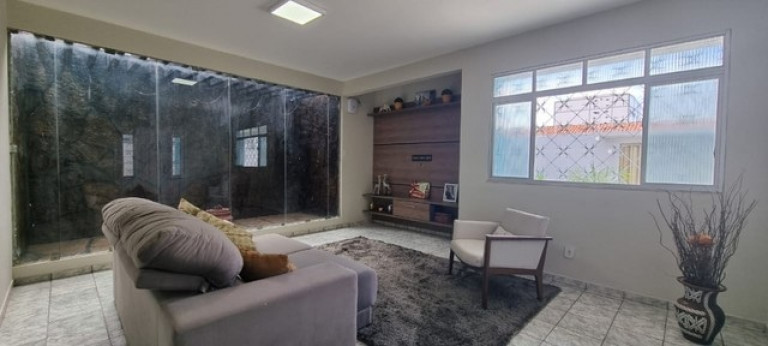 Imagem Casa com 4 Quartos para Alugar, 1 m² em Sítio Leal - São Luís