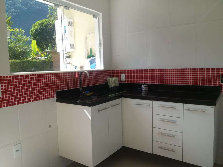 Imagem Casa de Condomínio com 3 Quartos à Venda, 376 m² em Várzea - Teresópolis