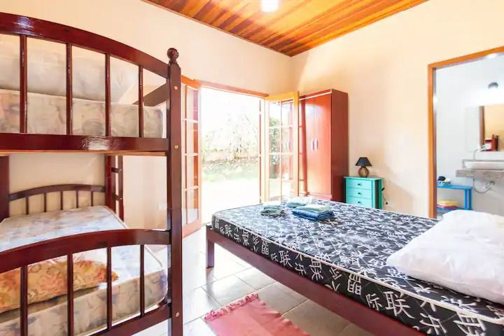 Imagem Casa de Condomínio com 4 Quartos à Venda, 335 m² em Cercadinho - Alambari