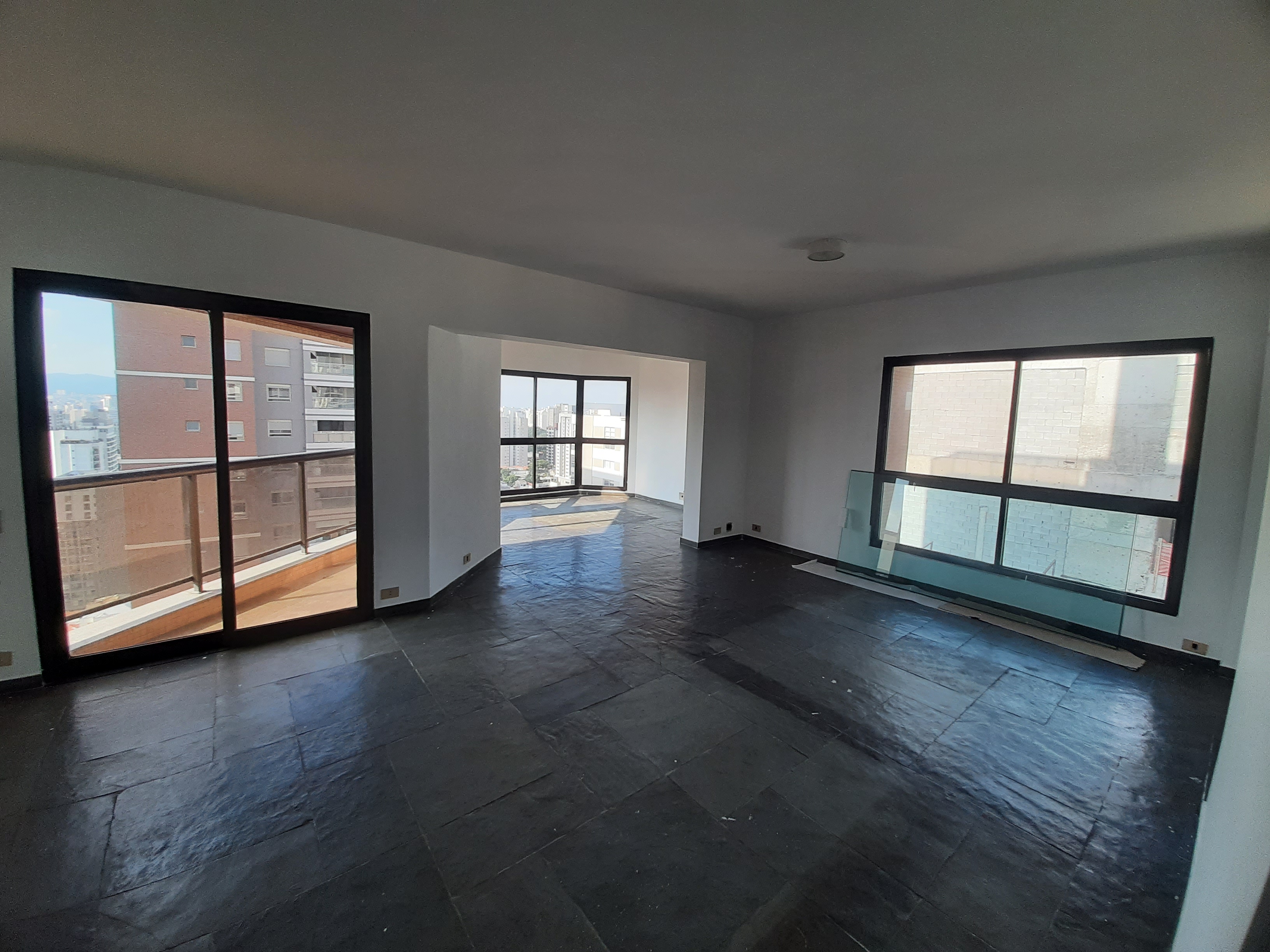 Imagem Apartamento com 4 Quartos à Venda, 216 m²em Perdizes - São Paulo