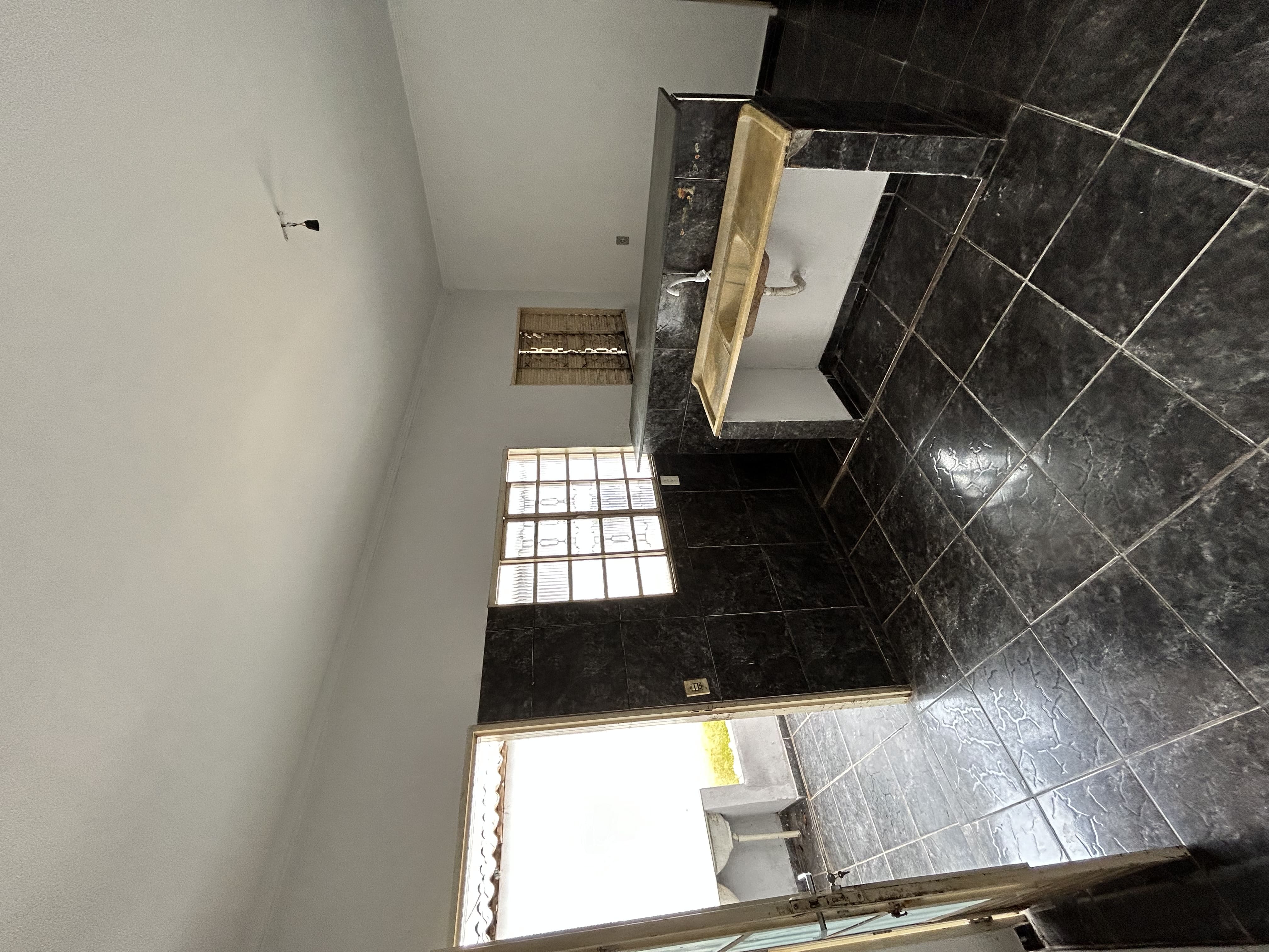 Imagem Casa com 4 Quartos à Venda, 163 m²em Setor Garavelo - Aparecida de Goiânia