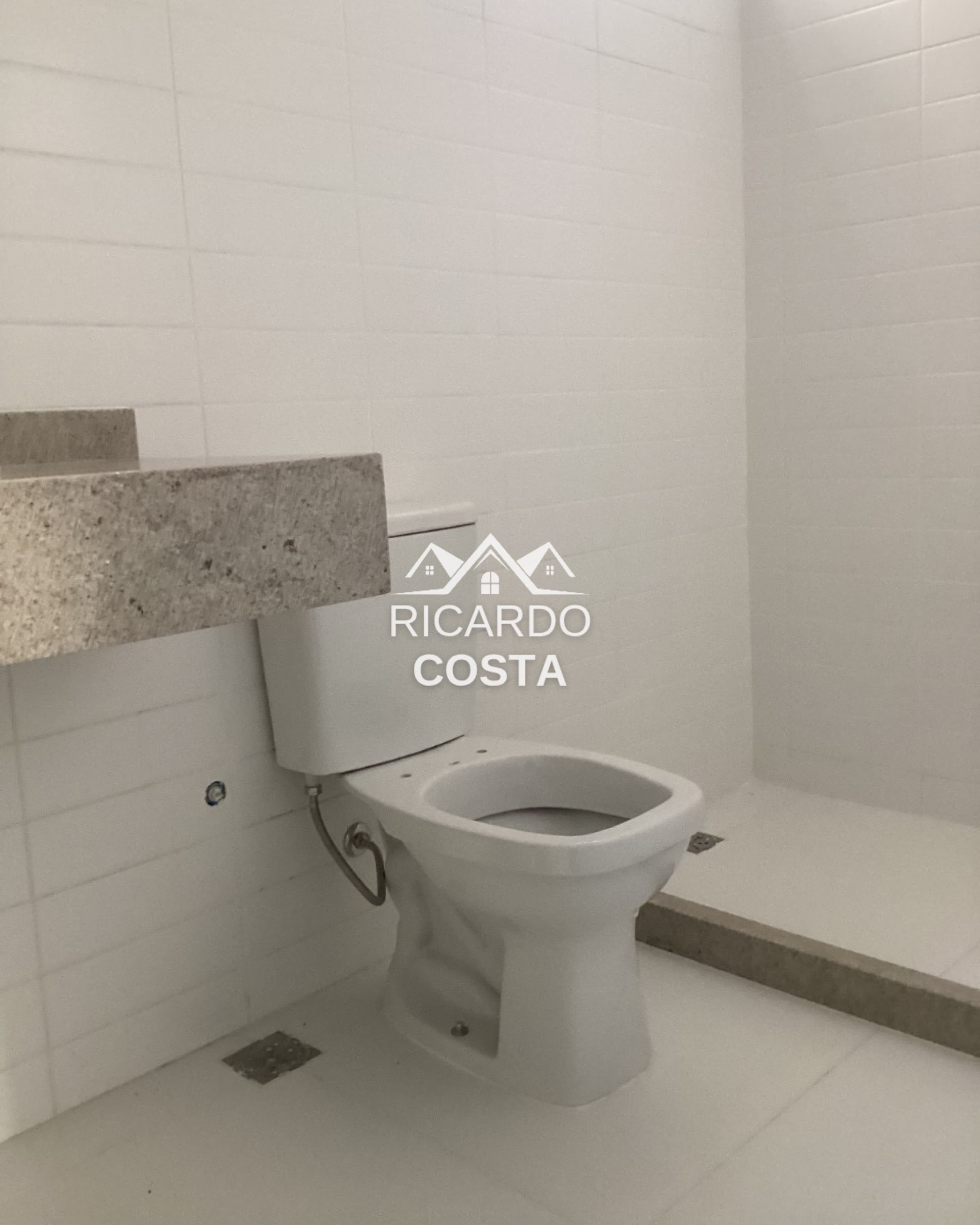 Imagem Cobertura com 2 Quartos à Venda ou Locação, 190 m² em Humaitá - Rio de Janeiro Imagem Cobertura com 2 Quartos à Venda ou Locação, 190 m² em Humaitá - Rio de Janeiro