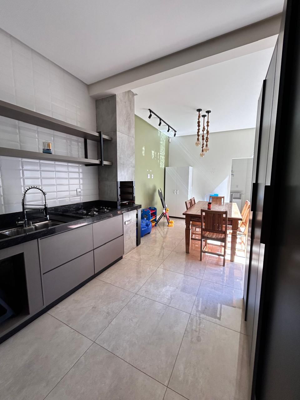 Imagem Casa com 3 Quartos à Venda, 176 m²em Santa Genoveva - Goiânia Imagem Casa com 3 Quartos à Venda, 176 m²em Santa Genoveva - Goiânia