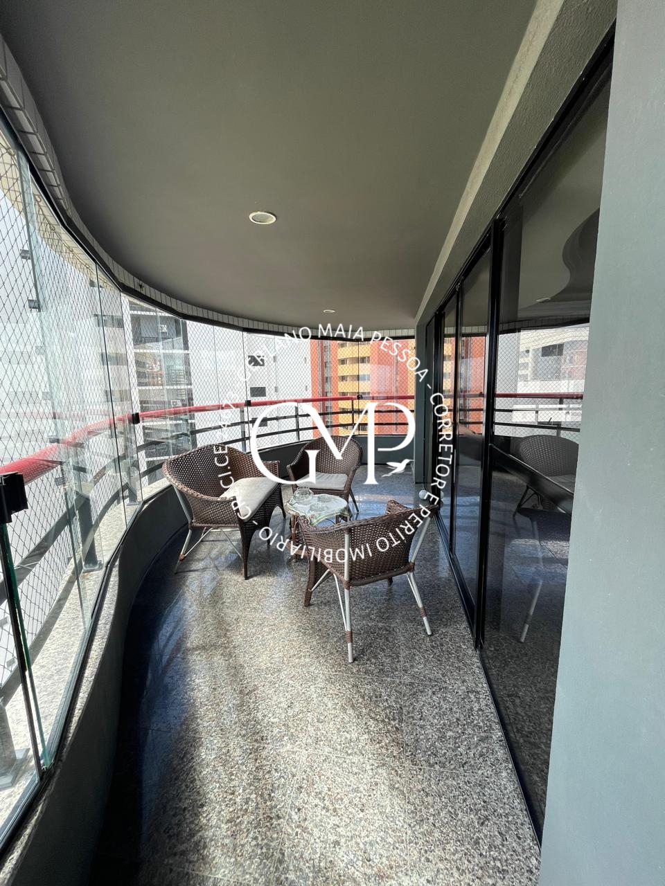Imagem Apartamento com 4 Quartos à Venda, 225 m²em Meireles - Fortaleza