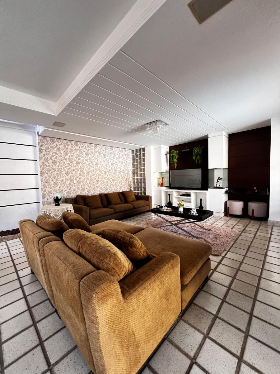 Imagem Casa com 3 Quartos à Venda, 391 m²em Capim Macio - Natal Imagem Casa com 3 Quartos à Venda, 391 m²em Capim Macio - Natal