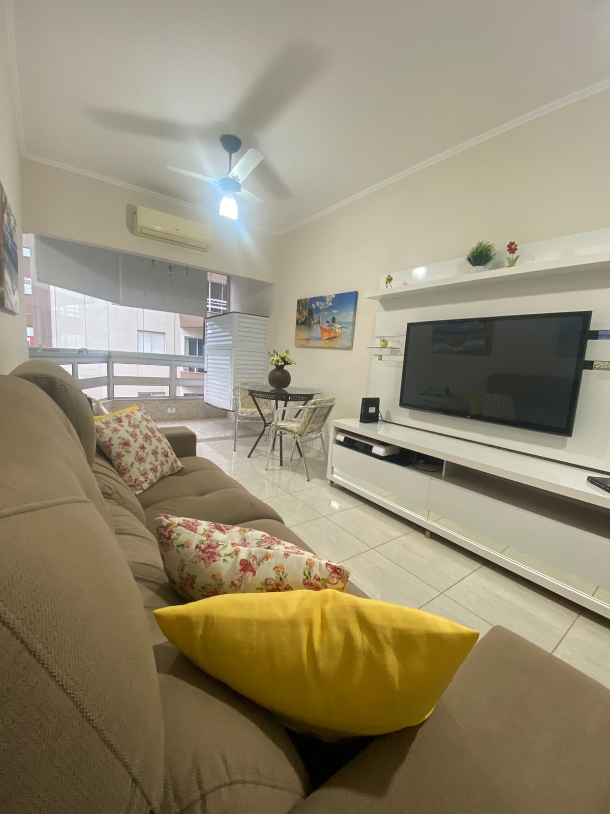 Imagem Apartamento com 2 Quartos à Venda, 75 m²em Massaguaçu - Caraguatatuba Imagem Apartamento com 2 Quartos à Venda, 75 m²em Massaguaçu - Caraguatatuba