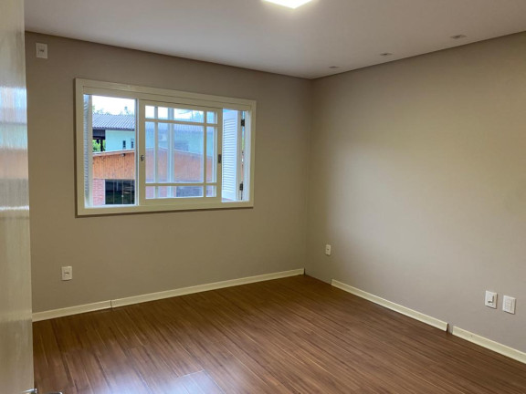 Imagem Casa com 3 Quartos à Venda, 268 m² em Centro - Picada Café Imagem Casa com 3 Quartos à Venda, 268 m² em Centro - Picada Café