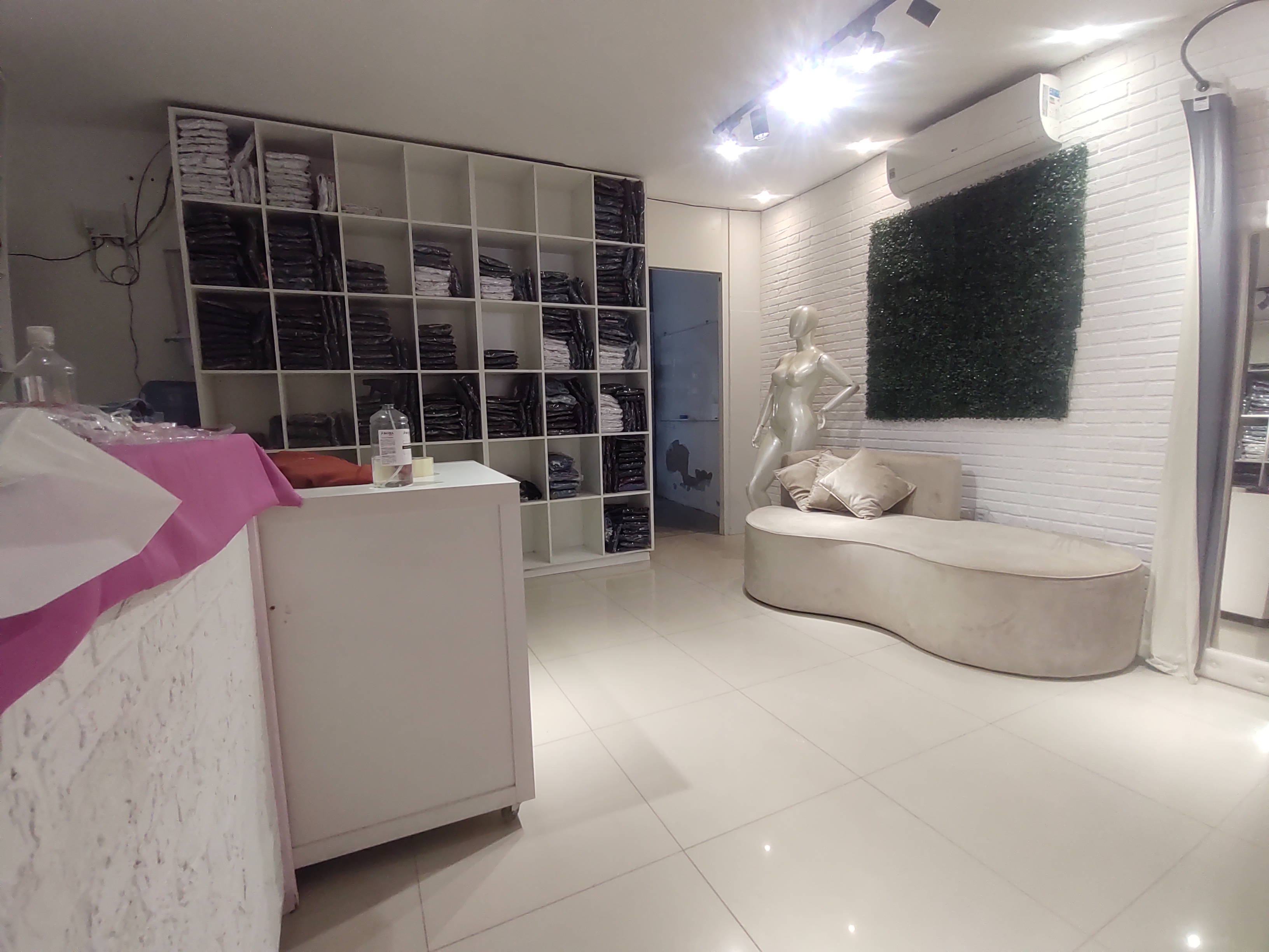 Imagem Casa com 8 Quartos à Venda, 330 m²em Aracapé - Fortaleza Imagem Casa com 8 Quartos à Venda, 330 m²em Aracapé - Fortaleza