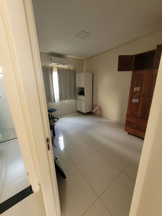 Imagem Casa de Condomínio com 4 Quartos à Venda, 195 m² em Curió-Utinga - Belém Imagem Casa de Condomínio com 4 Quartos à Venda, 195 m² em Curió-Utinga - Belém