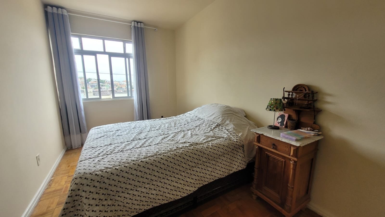 Imagem Apartamento com 2 Quartos à Venda, 57 m² em Coqueiros - Florianópolis