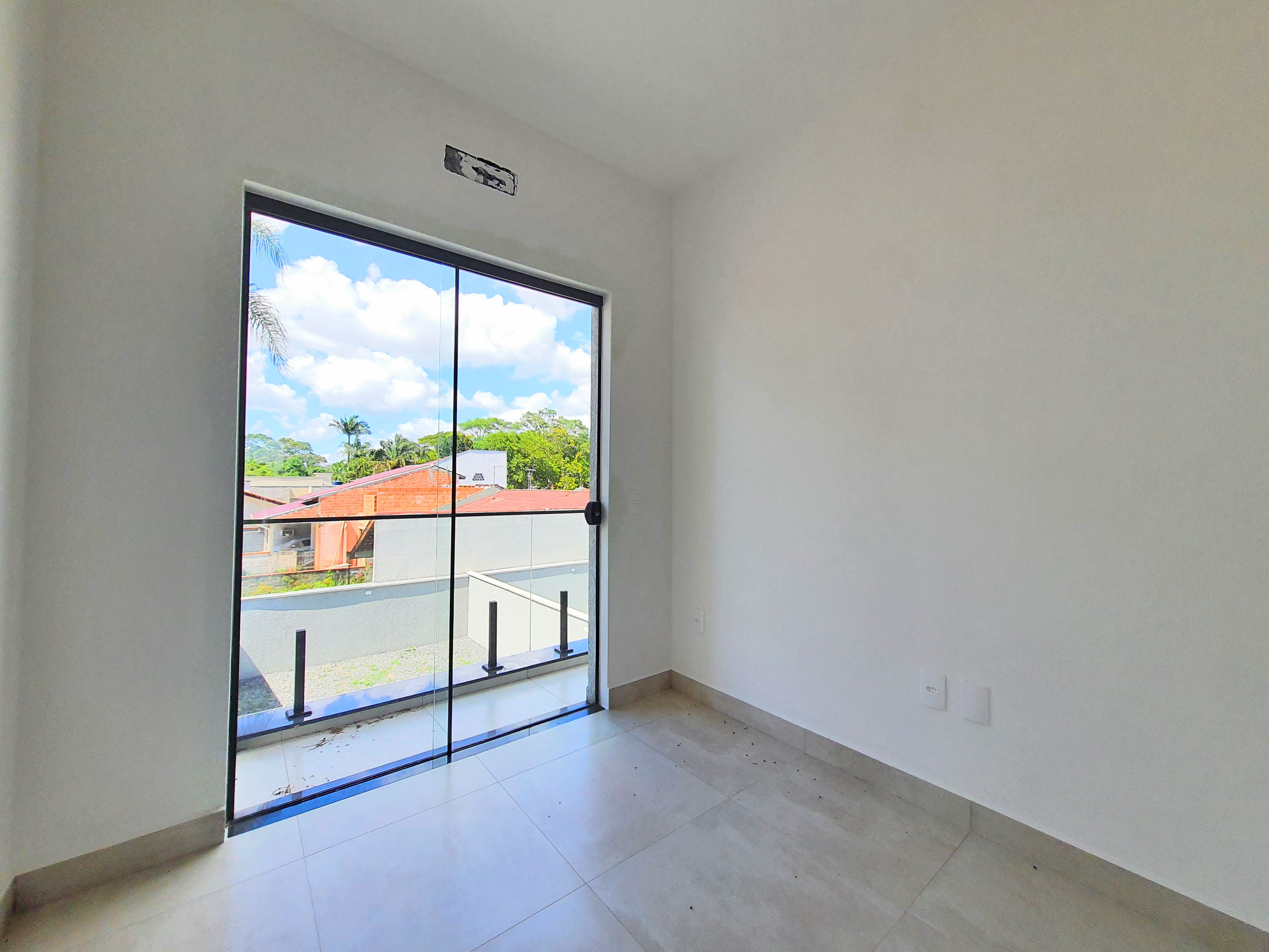 Imagem Sobrado com 3 Quartos à Venda ou Temporada, 123 m²em Balneário Cambiju - Itapoá