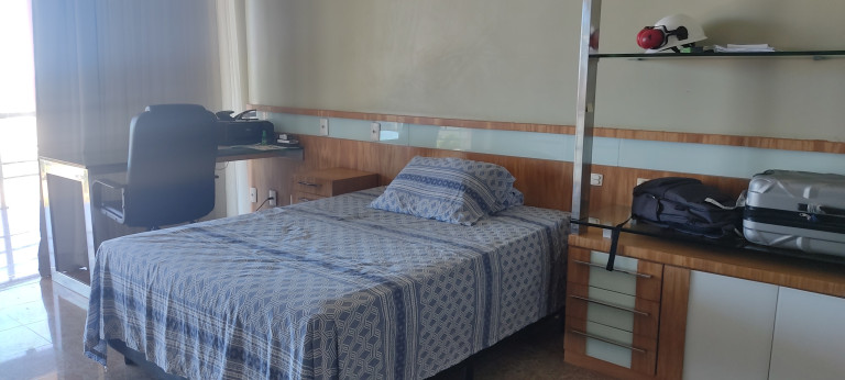 Imagem Sobrado com 5 Quartos à Venda, 999 m² em De Lourdes - Fortaleza