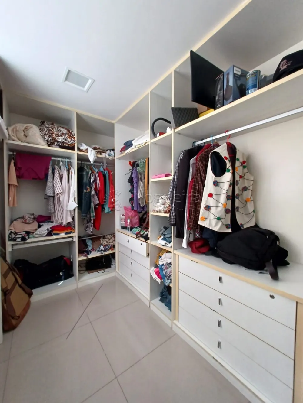 Imagem Apartamento com 3 Quartos à Venda, 110 m²em Candeias - Jaboatão dos Guararapes