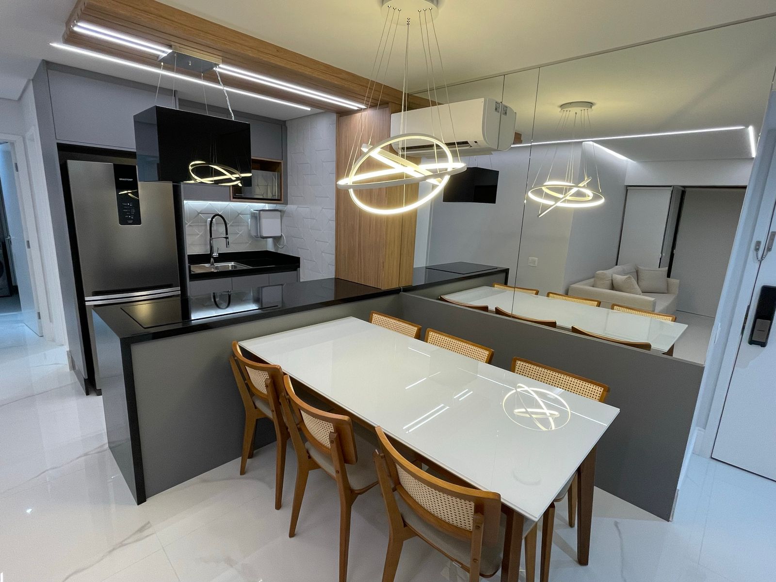 Imagem Flat com 2 Quartos à Venda, 62 m²em Cerqueira César - São Paulo Imagem Flat com 2 Quartos à Venda, 62 m²em Cerqueira César - São Paulo