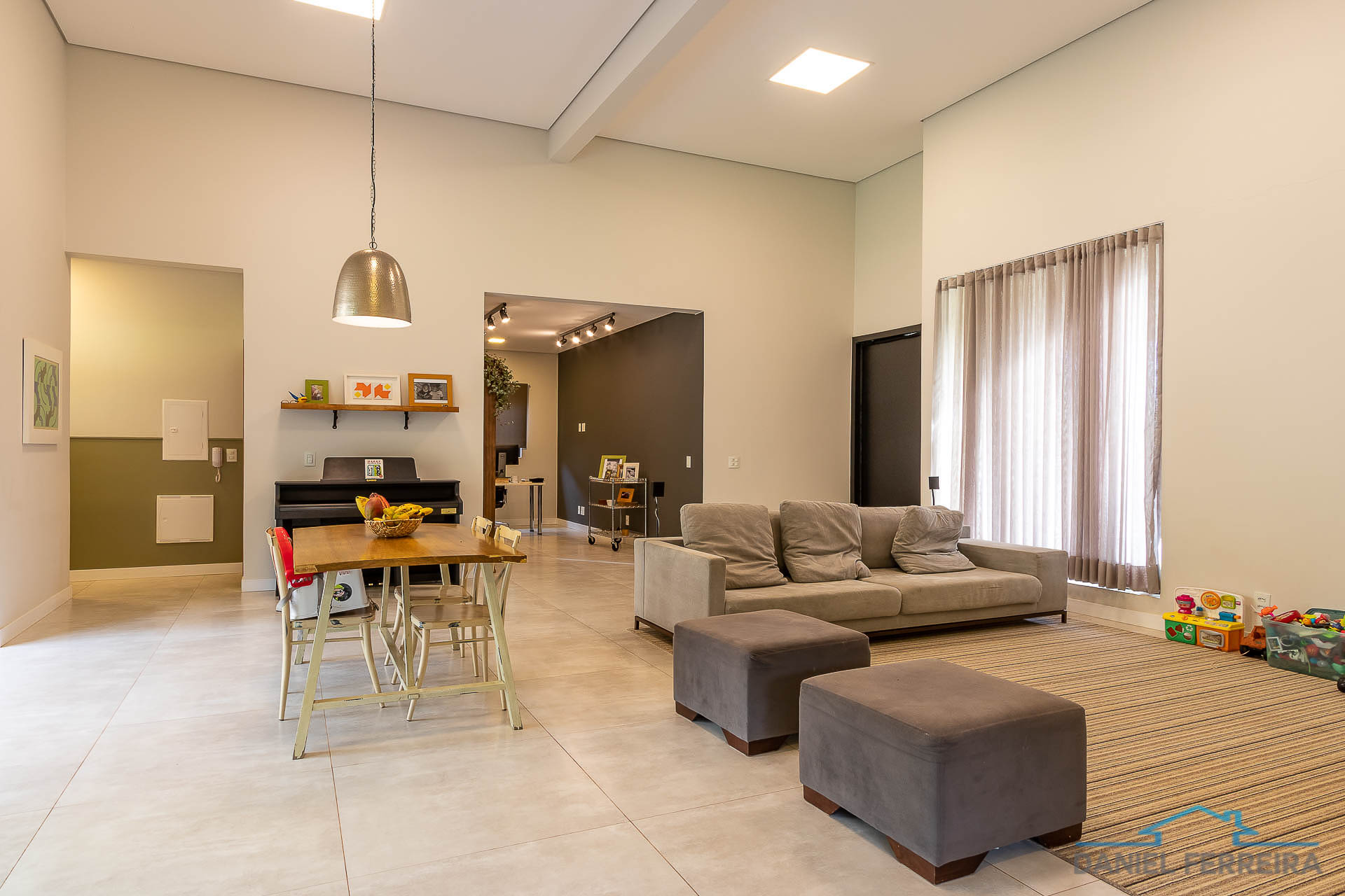 Imagem Casa de Condomínio com 3 Quartos à Venda, 240 m² em Setor Habitacional Tororó (Jardim Botânico) - Brasília Imagem Casa de Condomínio com 3 Quartos à Venda, 240 m² em Setor Habitacional Tororó (Jardim Botânico) - Brasília