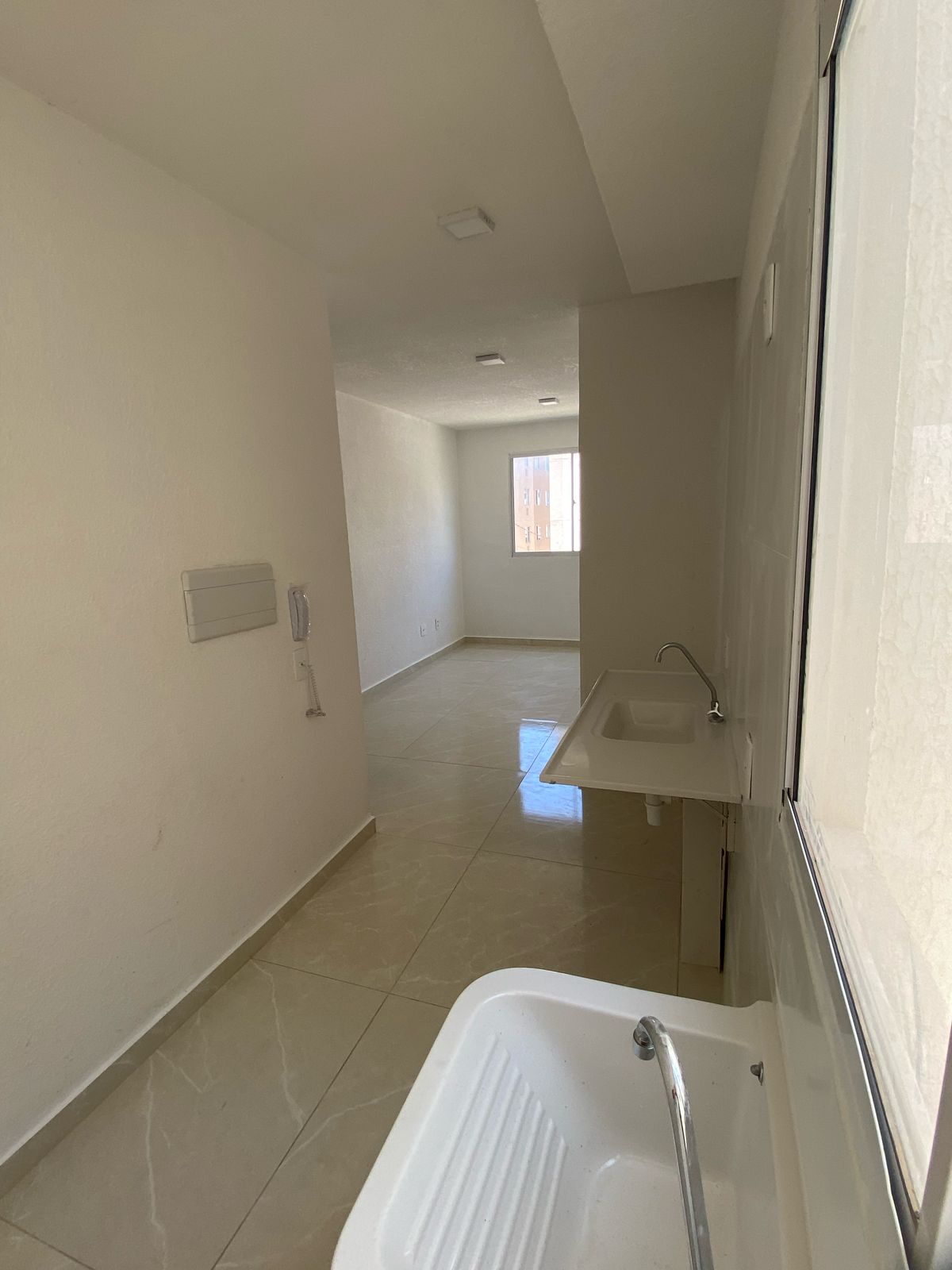 Imagem Apartamento com 2 Quartos à Venda, 45 m² em Santa Cruz - Rio de Janeiro