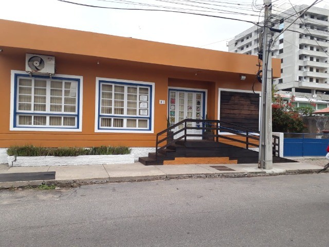 Ponto Comercial à Venda, 320 m²em Centro - Imbituba