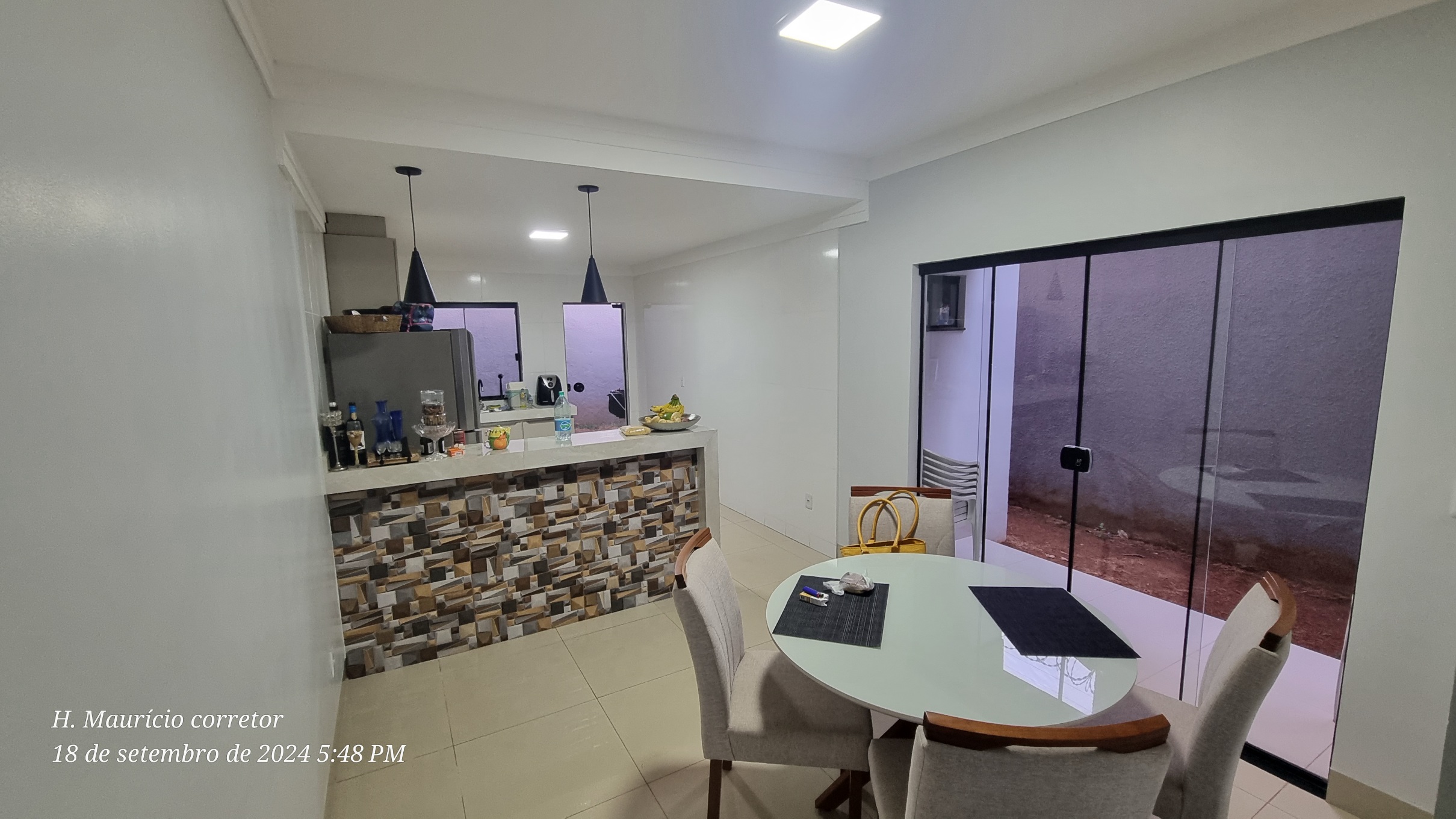 Imagem Sobrado com 4 Quartos à Venda, 174 m²em Residencial Alice Barbosa - Goiânia Imagem Sobrado com 4 Quartos à Venda, 174 m²em Residencial Alice Barbosa - Goiânia