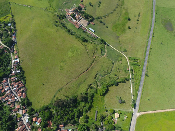 Imagem Fazenda à Venda, 400.529 HA em Parque Residencial Maria Elmira - Caçapava